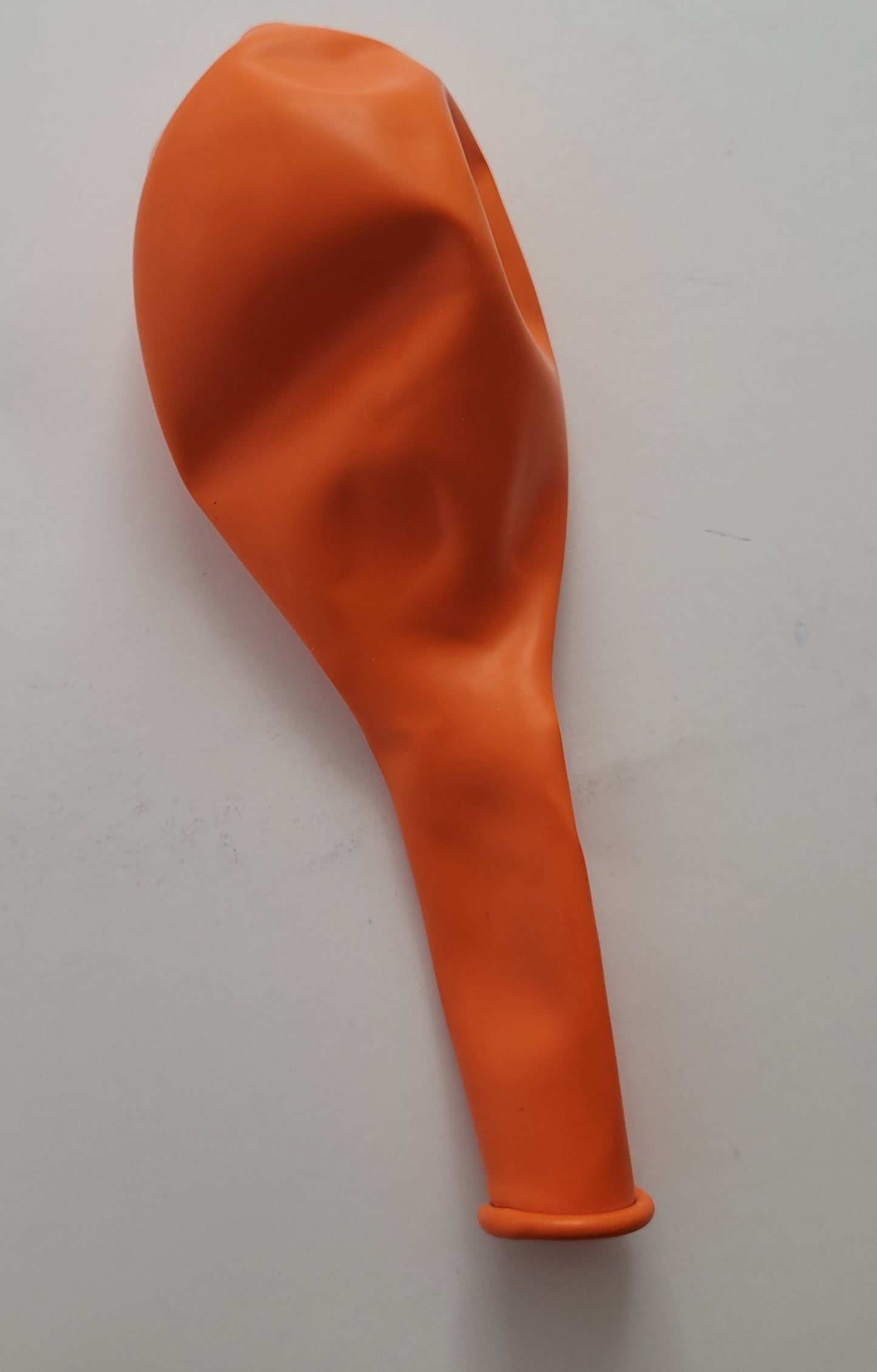 Latex balon jednobojan - narandžasti